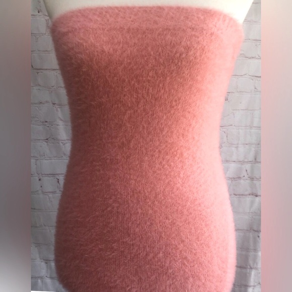 Hot & Delicious fuzzy, knit, eyelash or boucle style in skirt coral pink NEW - Picture 13 of 14